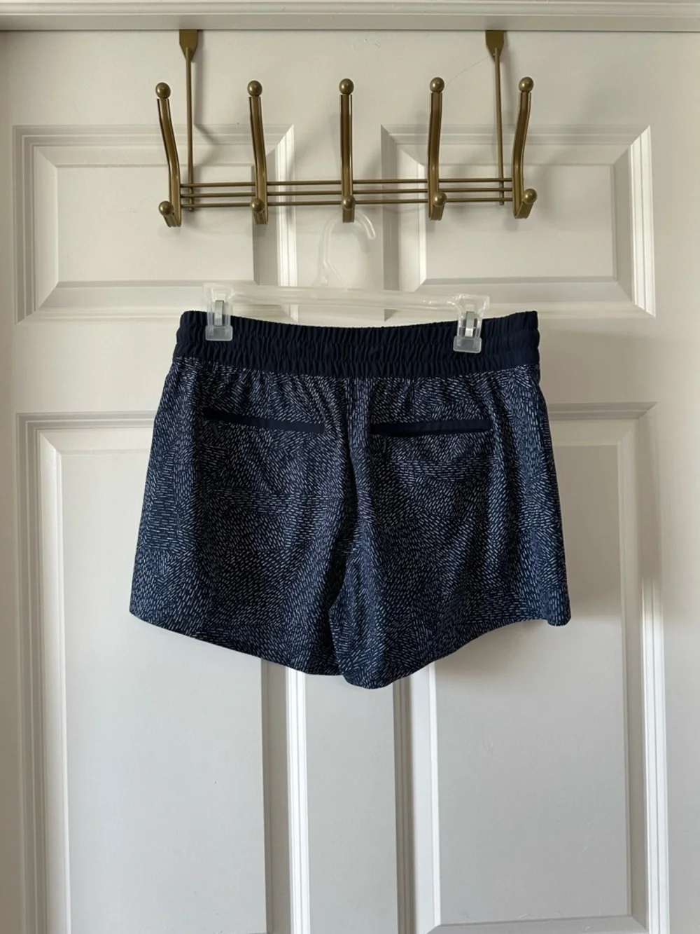 Athleta Baja Navy Blue Printed Shorts Drawstring Waist Pockets Size 6